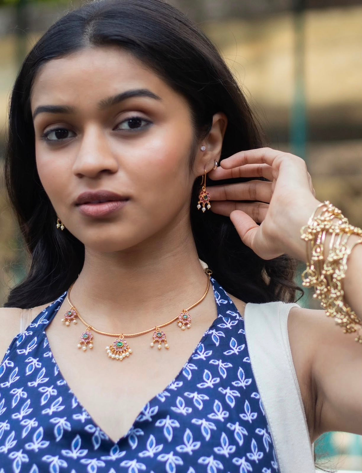 Elegant Traditional Gold Jewellery Set