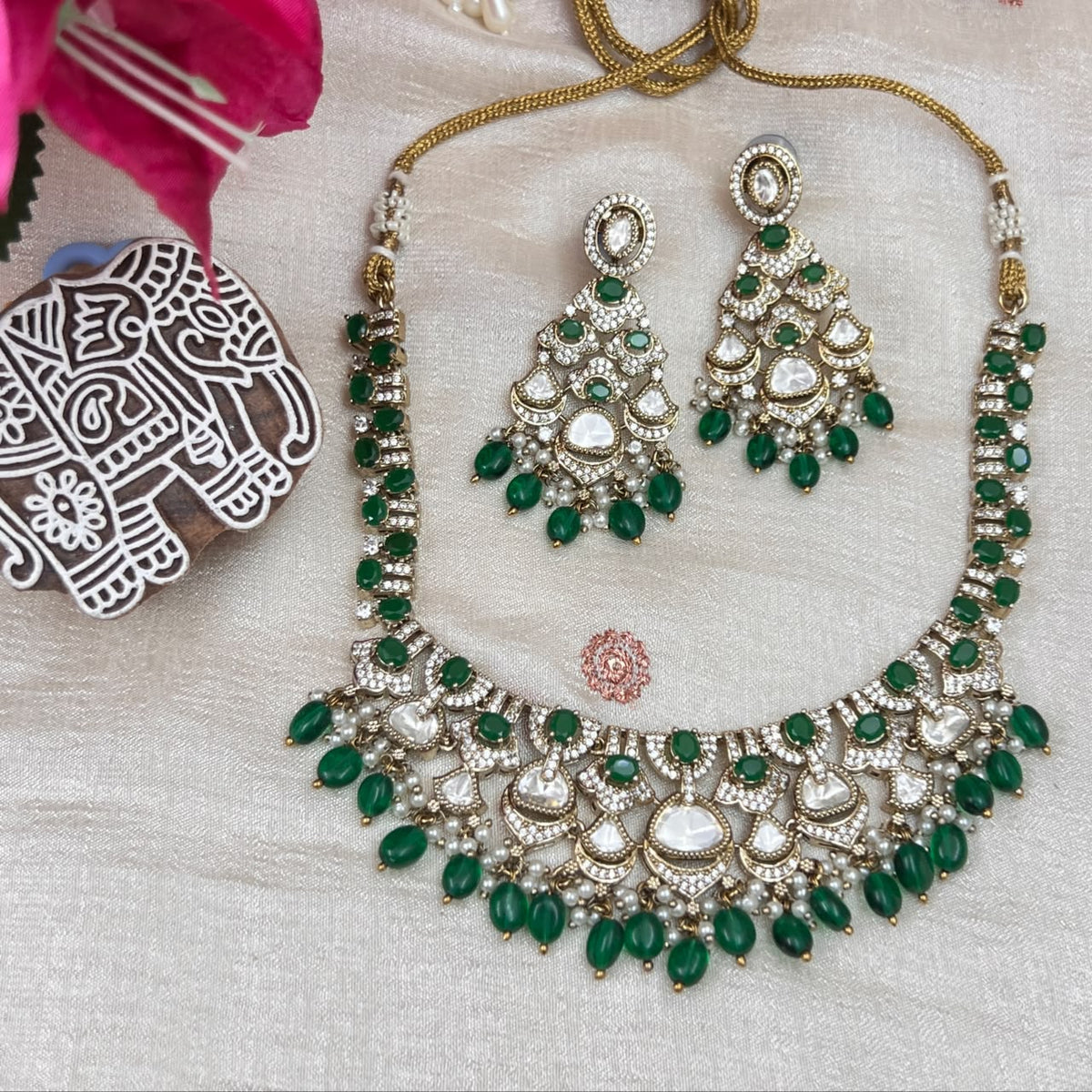 Emerald Green Royal Necklace Set